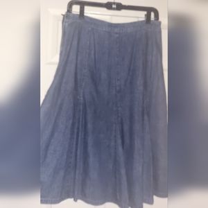 Tommy Hilfiger Women's sz 6 Denim Skirt A Line Full Flare w/ Modest Knee Length